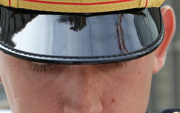 Wisconsin native commissions at War Memorial