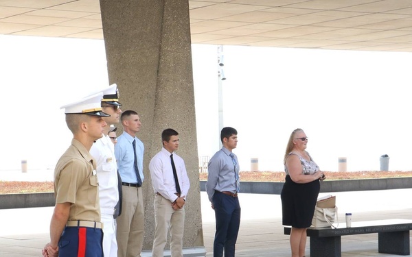 Wisconsin native commissions at War Memorial