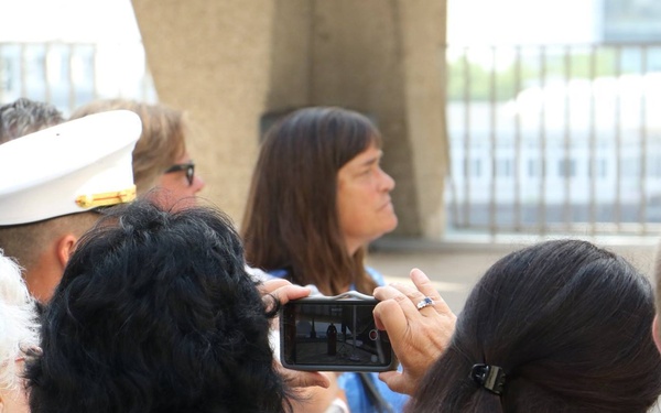 Wisconsin native commissions at War Memorial