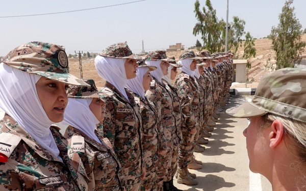Jordan Armed Forces and Colorado Army National Guard work together to strengthen JAF NCO corps