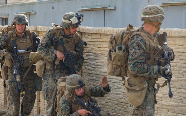 1st Marine Division Super Squad Competition