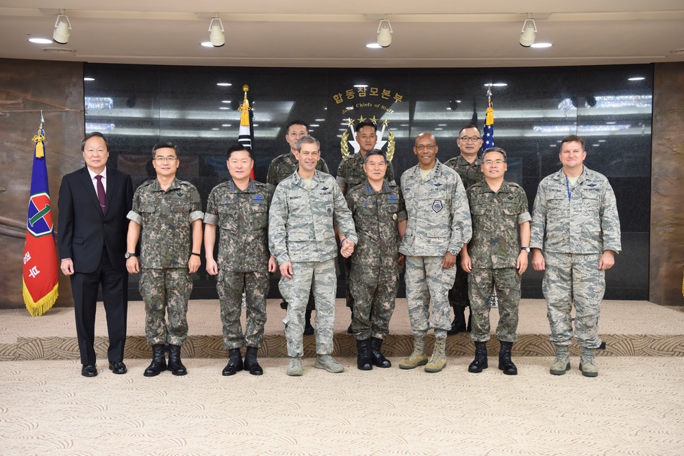 Gen. Brown visits South Korea