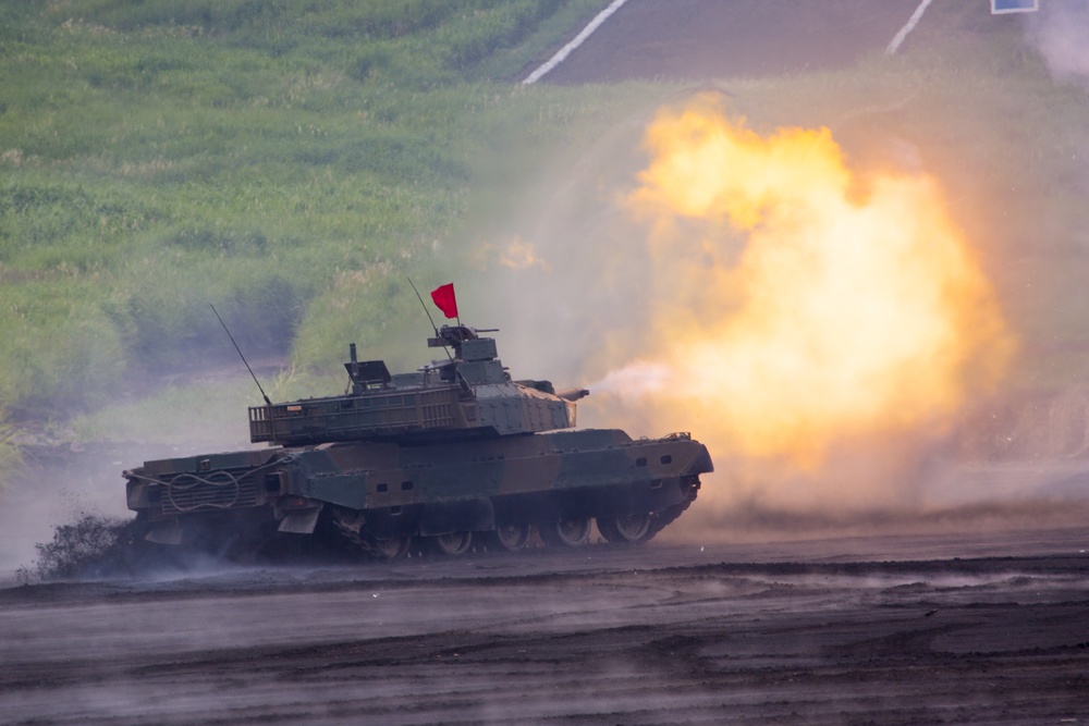 JGSDF hosts Fuji Firepower Demonstration