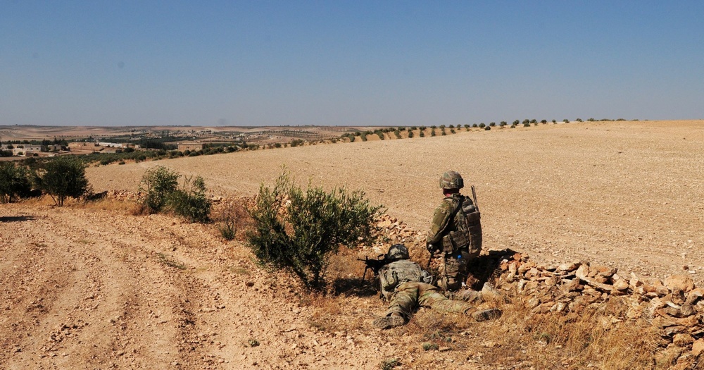 Independent, Coordinated Patrols Outside Manbij