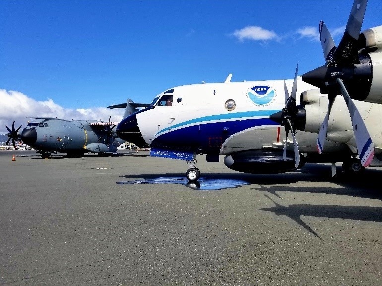 JTWC Flies with NOAA Hurricane Hunters Into Hurricane Lane near Hawaii