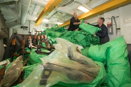 U.S. Navy Seizes Weapons in Gulf of Aden