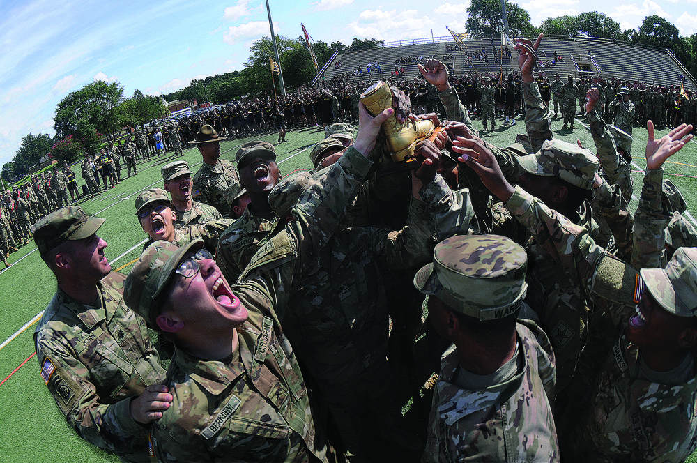 Soldiers show off drill skills