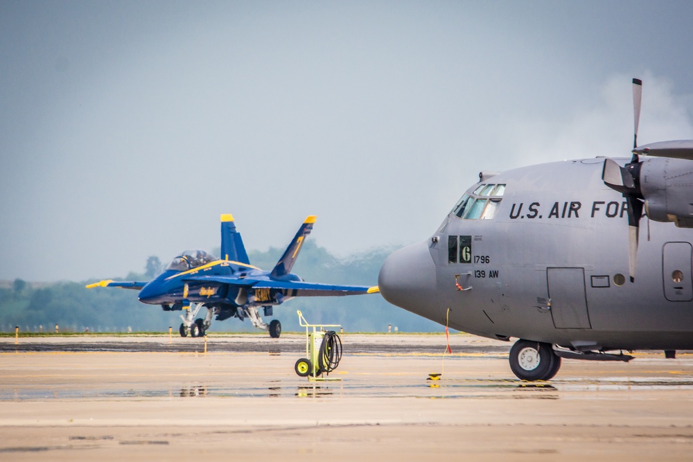 Blue Angels arrive in St. Joseph Missouri