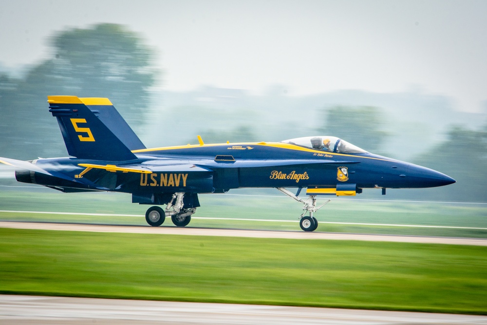 Blue Angels arrive in St. Joseph Missouri