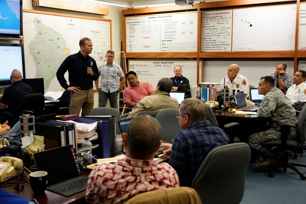 FEMA Administrator Visits Hawaii County