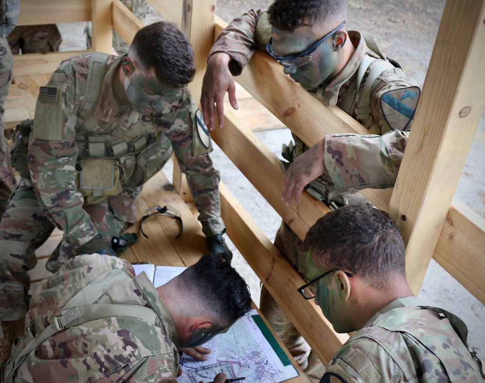 91st Brigade Engineer Battalion Soldiers Practice Their Land Navigation Skills