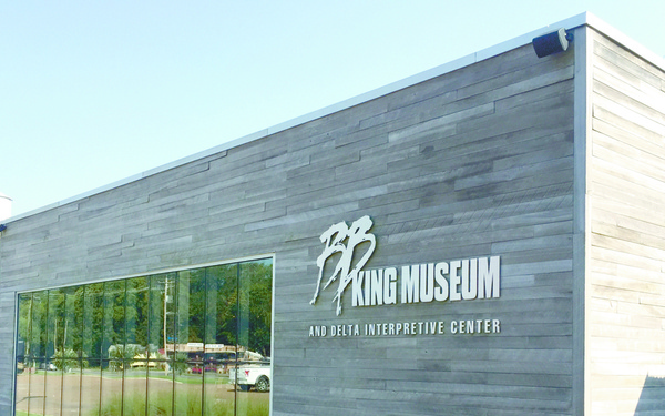 Road trip down U.S. Hwy 61 in Mississippi brings blues legends to life