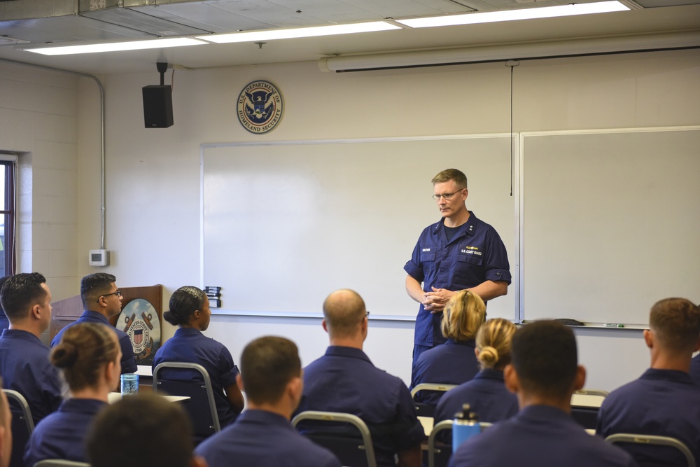 Coast Guard D11 Commander visits with Station LA-LB