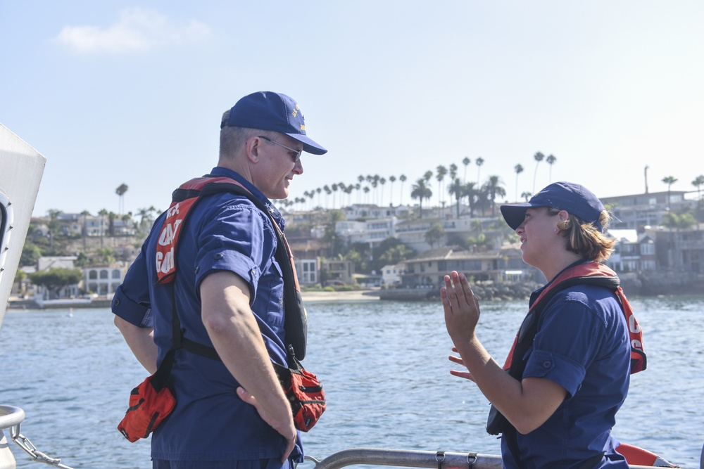 Coast Guard D11 Commander visits with Station LA-LB