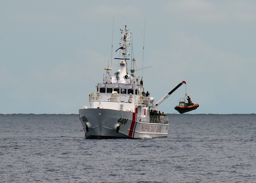 180903-N-QV906-0023