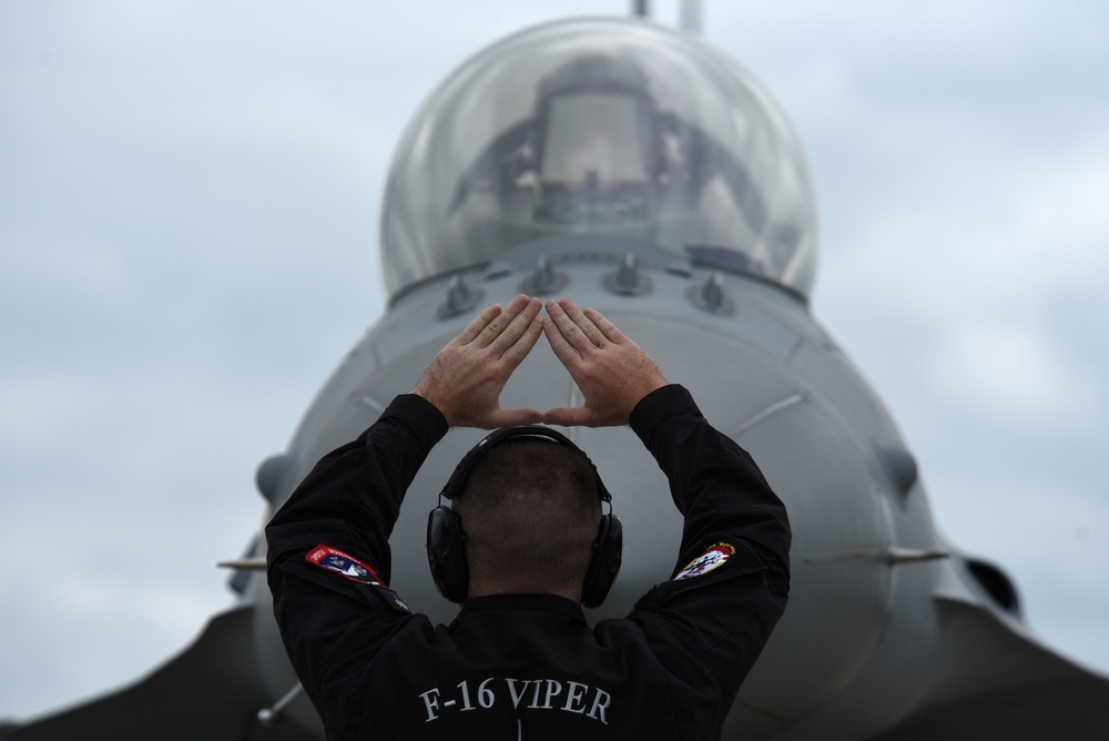 Viper strikes into Cleveland skies