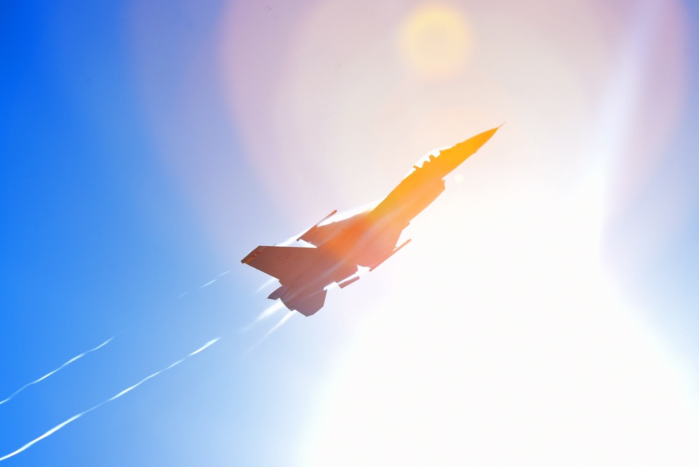 Viper strikes into Cleveland skies