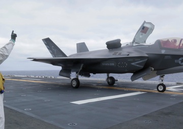 British Royal Navy Launches the F-35B Lighting II