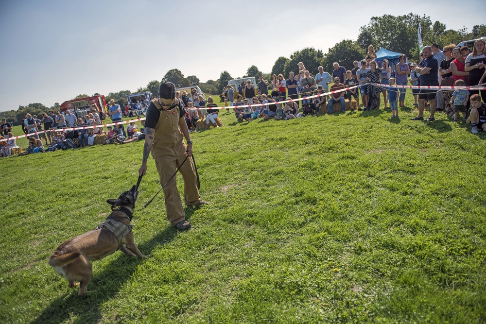 DVIDS - News - 100th SFS MWD teams showcase capabilities to local community