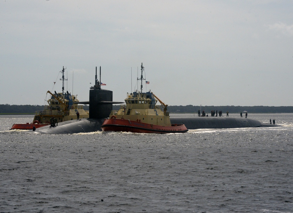 USS Maryland (SSBN 738) (Blue) Returns to Homeport