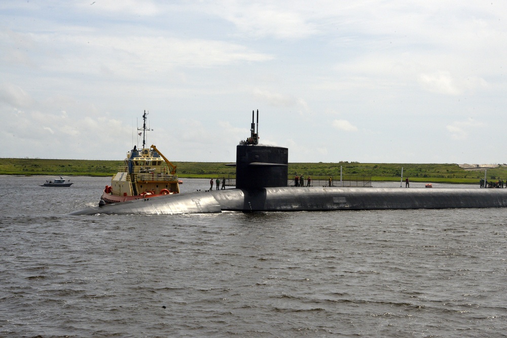 USS Maryland (SSBN 738) (Blue) Returns to Homeport