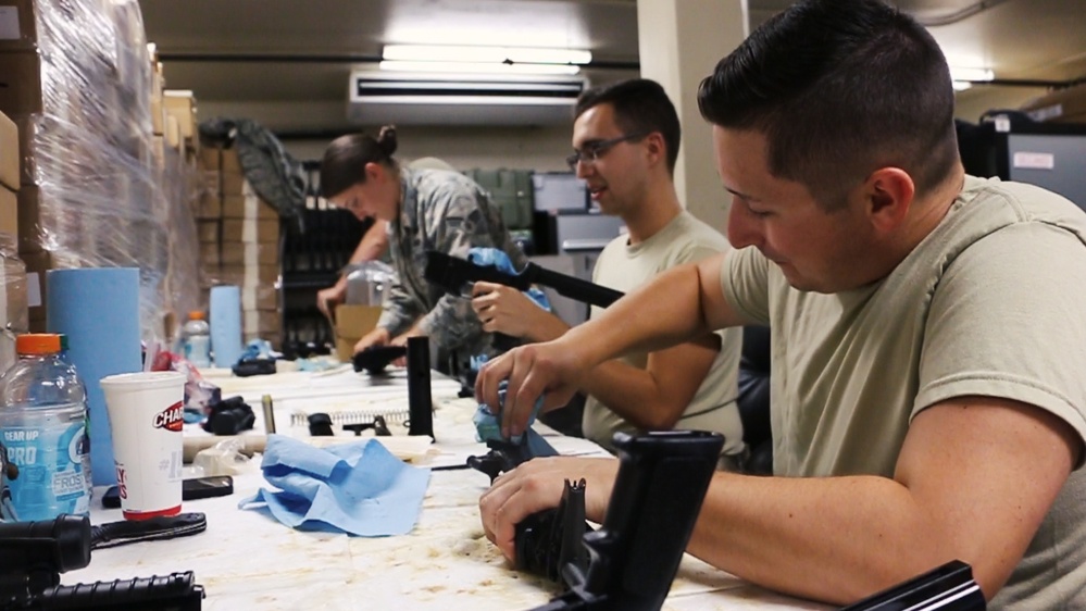 Members of the 179th Airlift Wing Logistics Readiness Squadron train with 647th Logistics Readiness Squadron