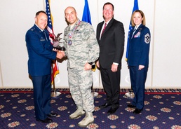 AFRL research engineer receives AFOSI officer of the year award