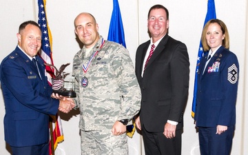AFRL research engineer receives AFOSI officer of the year award