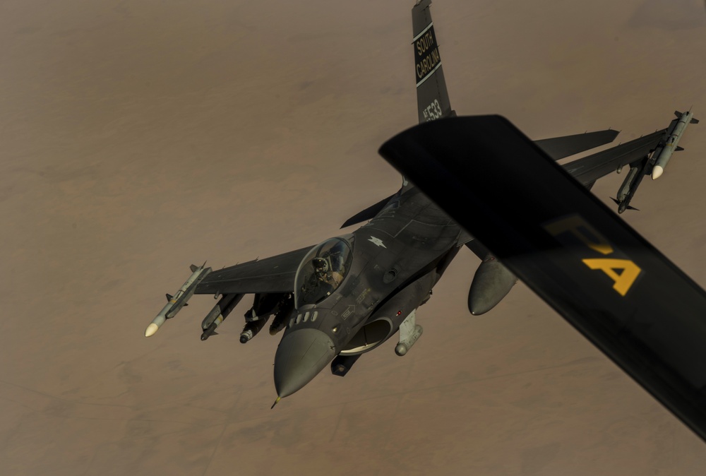 28th EARS Refuels F-16 and F-22 Back into the Fight