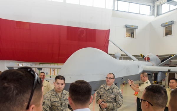 Columbian military members visit Ellington Field