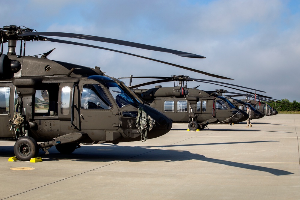 U.S. Army UH-60L Black Hawk helicopters