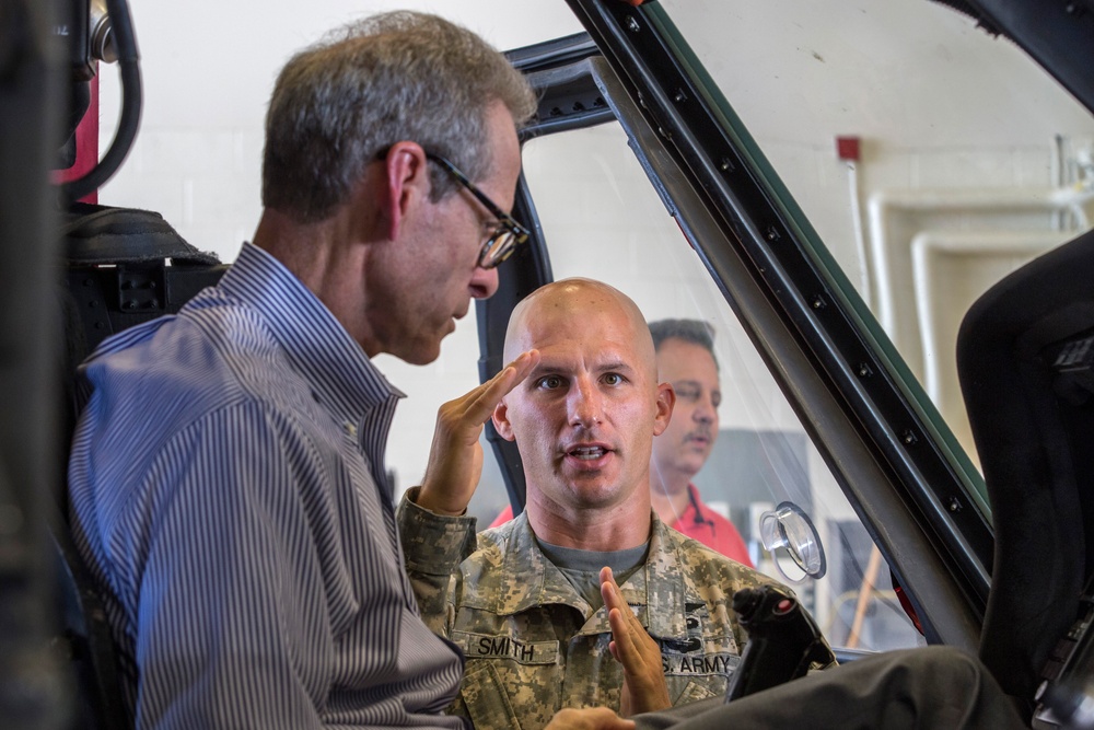 Honorary commanders visit New Jersey Army Aviation Support Facility