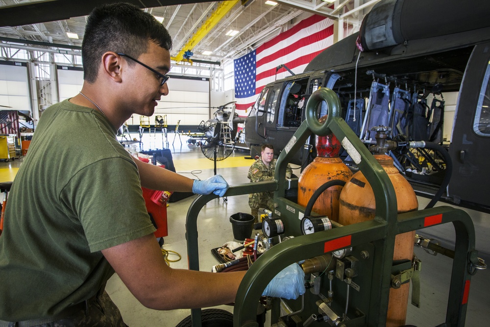 Black Hawk landing gear repairs