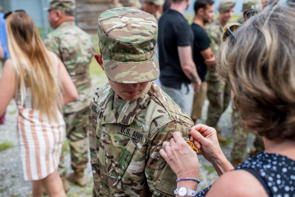 DVIDS - Images - First Enlisted Female To Earn Ranger Tab [Image 3 Of 3]