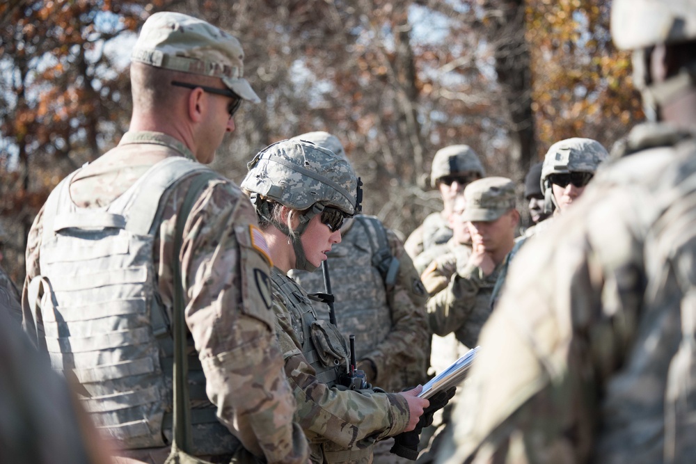 DVIDS - Images - Engineers field training [Image 2 of 16]