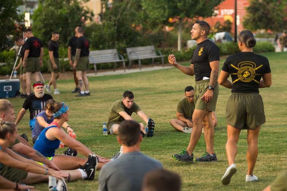 Charlotteans Workout with U.S. Marines