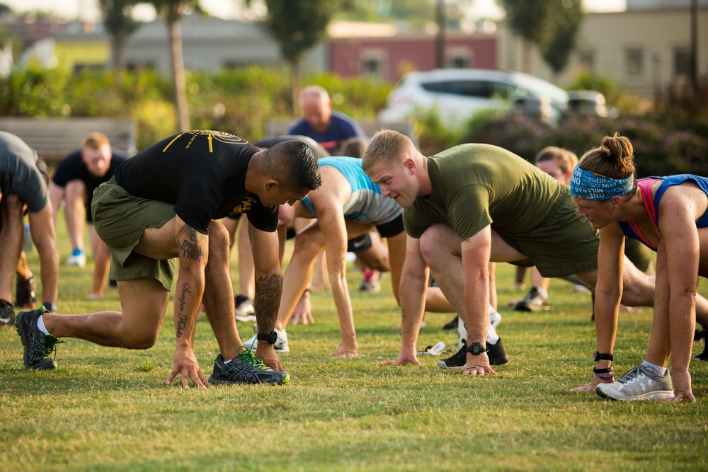 Charlotteans Workout with U.S. Marines