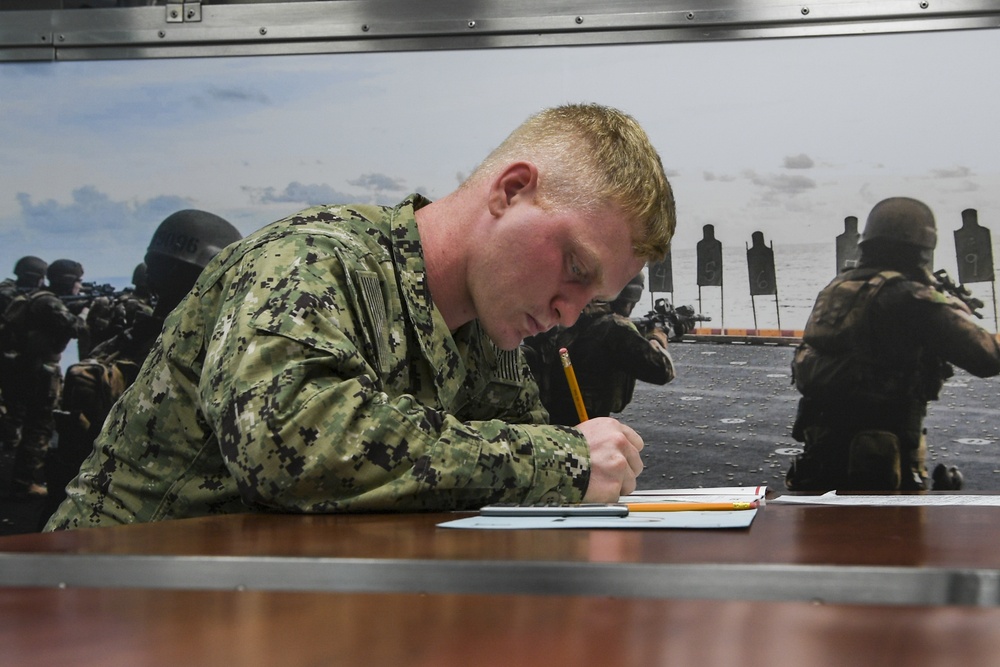 DVIDS Images E6 NavyWide Advancement Exam [Image 3 of 4]