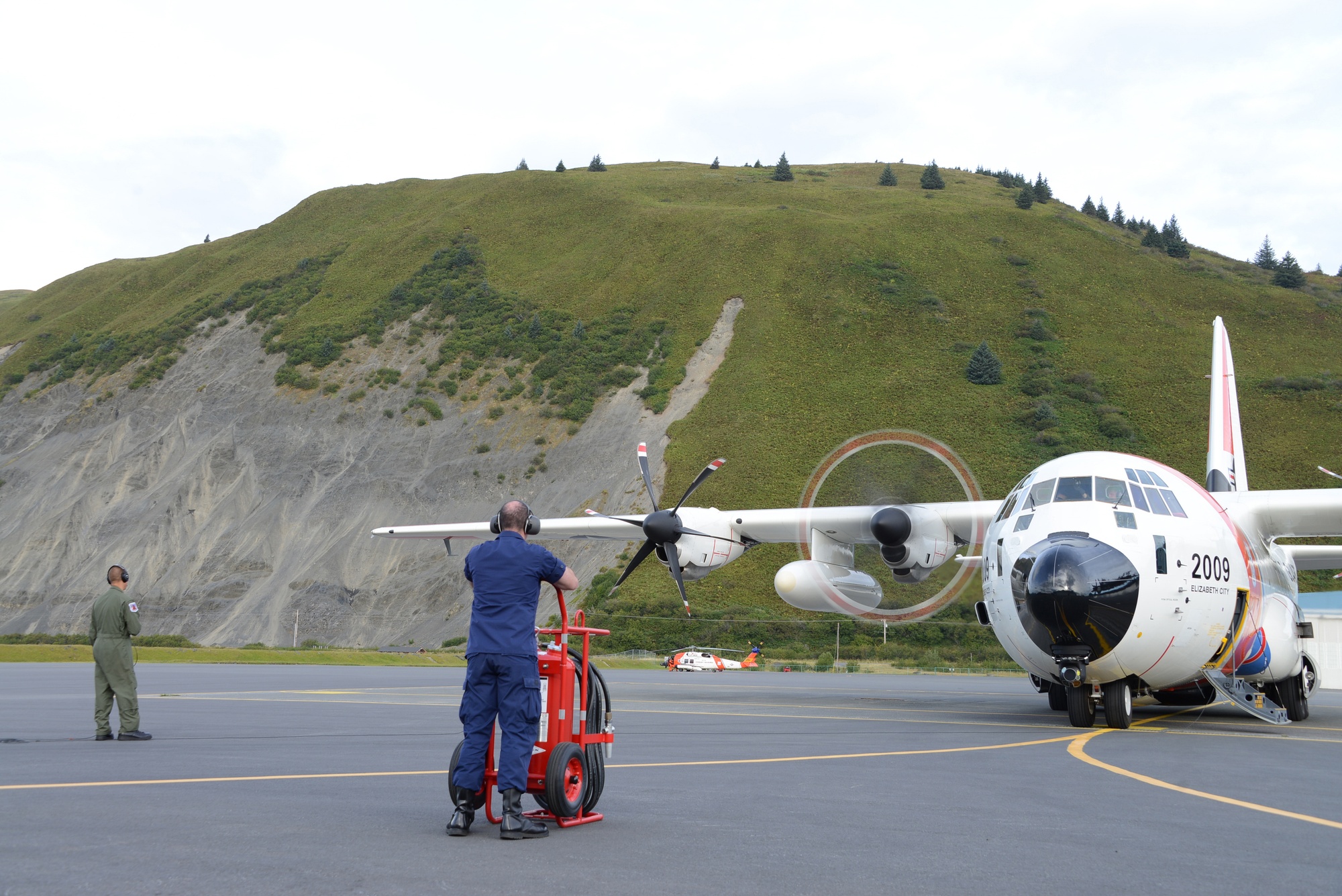 DVIDS - Images - Air Station Kodiak aircrew stands fire guard