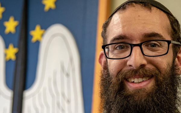 Chaplain saves stranger’s life