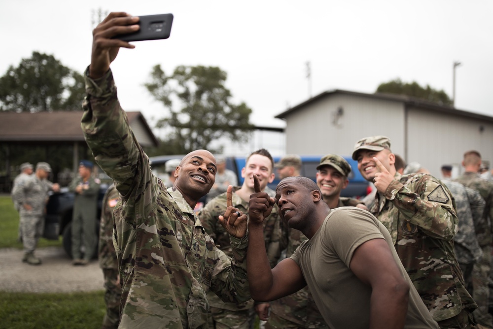 Servicemembers compete for the German Armed Forces Badge for Military Proficiency