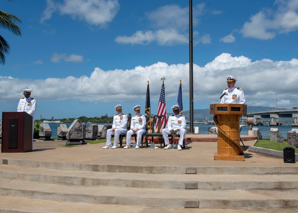 Naval Submarine Support Command Welcomes New Commanding Officer