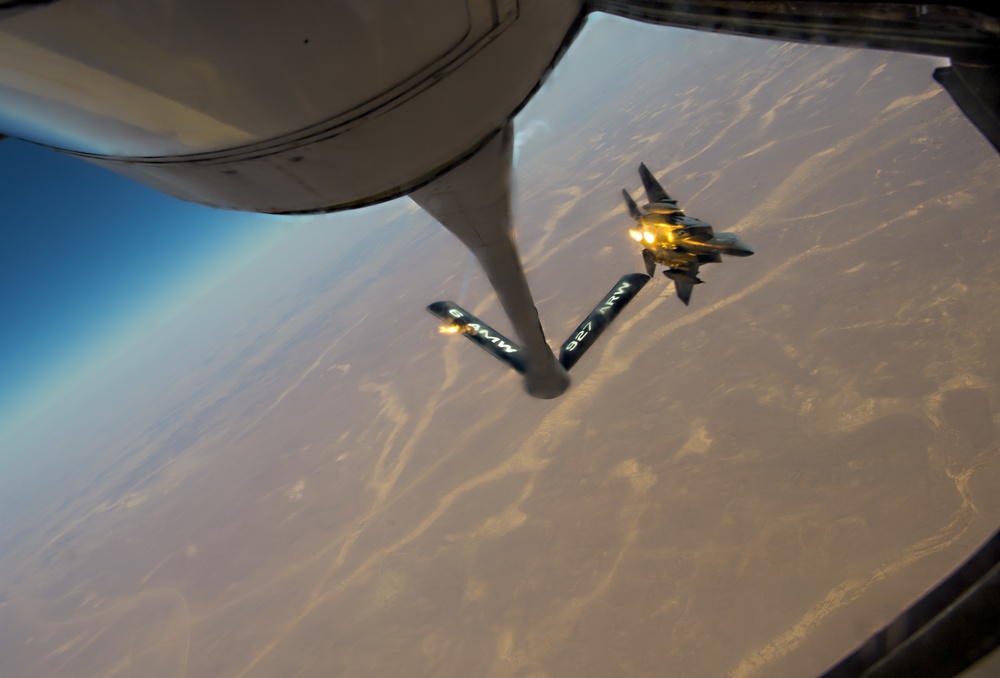 28th EARS refuels E-3 Sentry AWACS and F-15 over Iraq