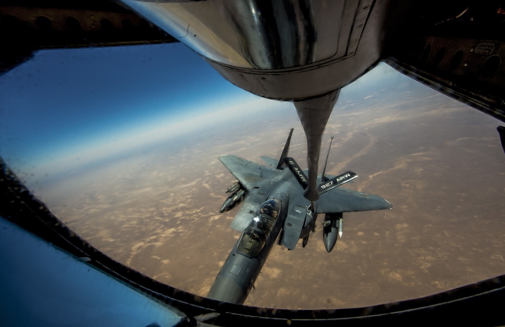 28th EARS refuels E-3 Sentry AWACS and F-15 over Iraq