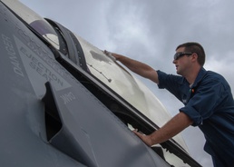 Arizona Guard deploys to Czech Republic for Ample Strike 2018