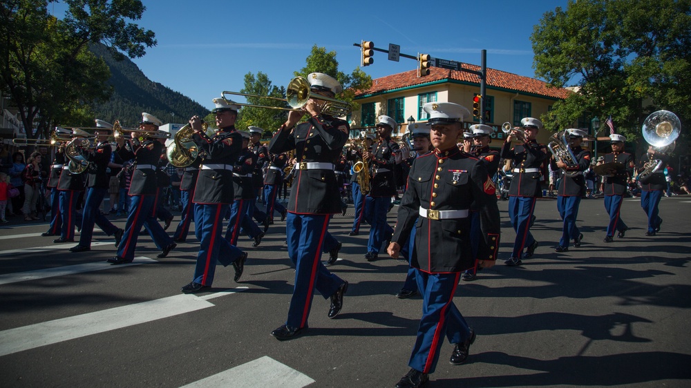 1st Marine Division Band perform at Estes Park 2018