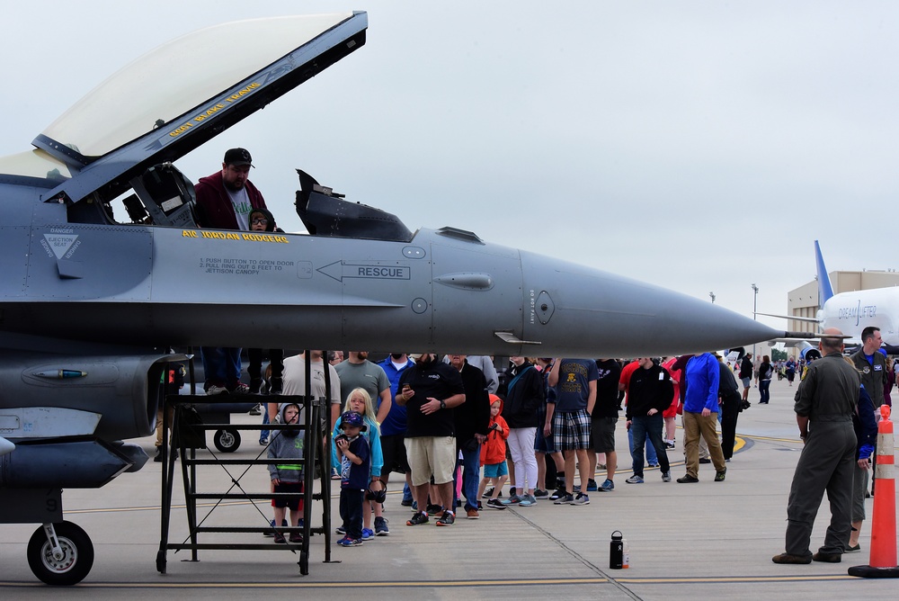 First day of the Frontiers in Flight Airshow