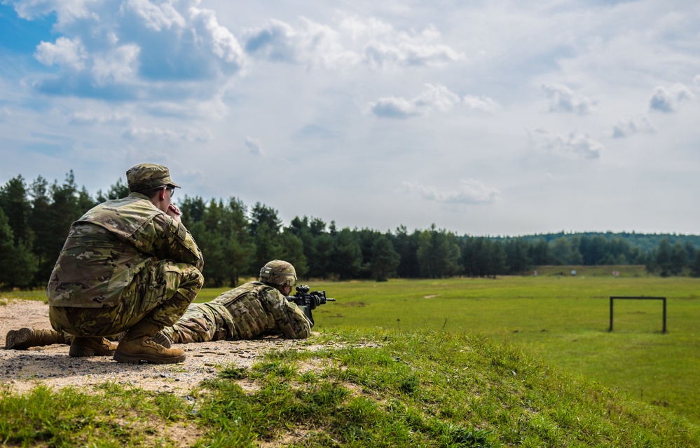 Spotters Help Sky Soldiers Qualify