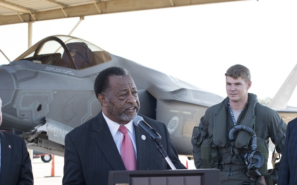 Mayor Todd Strange holds a F35 press conference