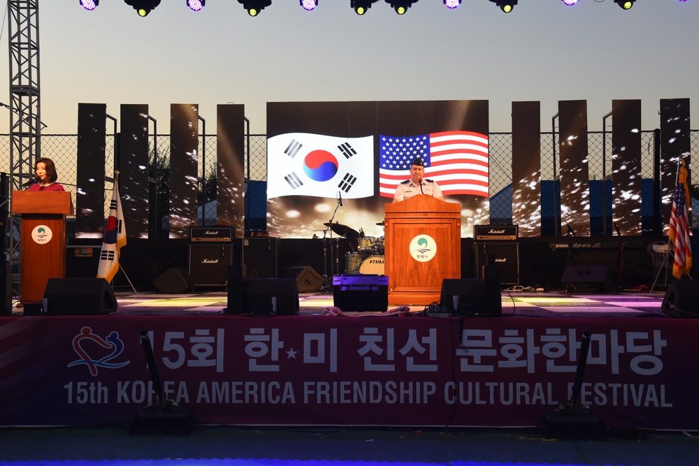 US/ROK Celebrate alliance during friendship festival